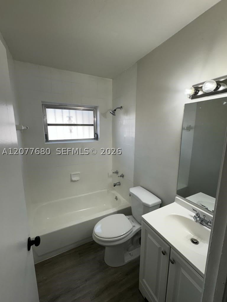 2734 SW 30th Ct – photo 4