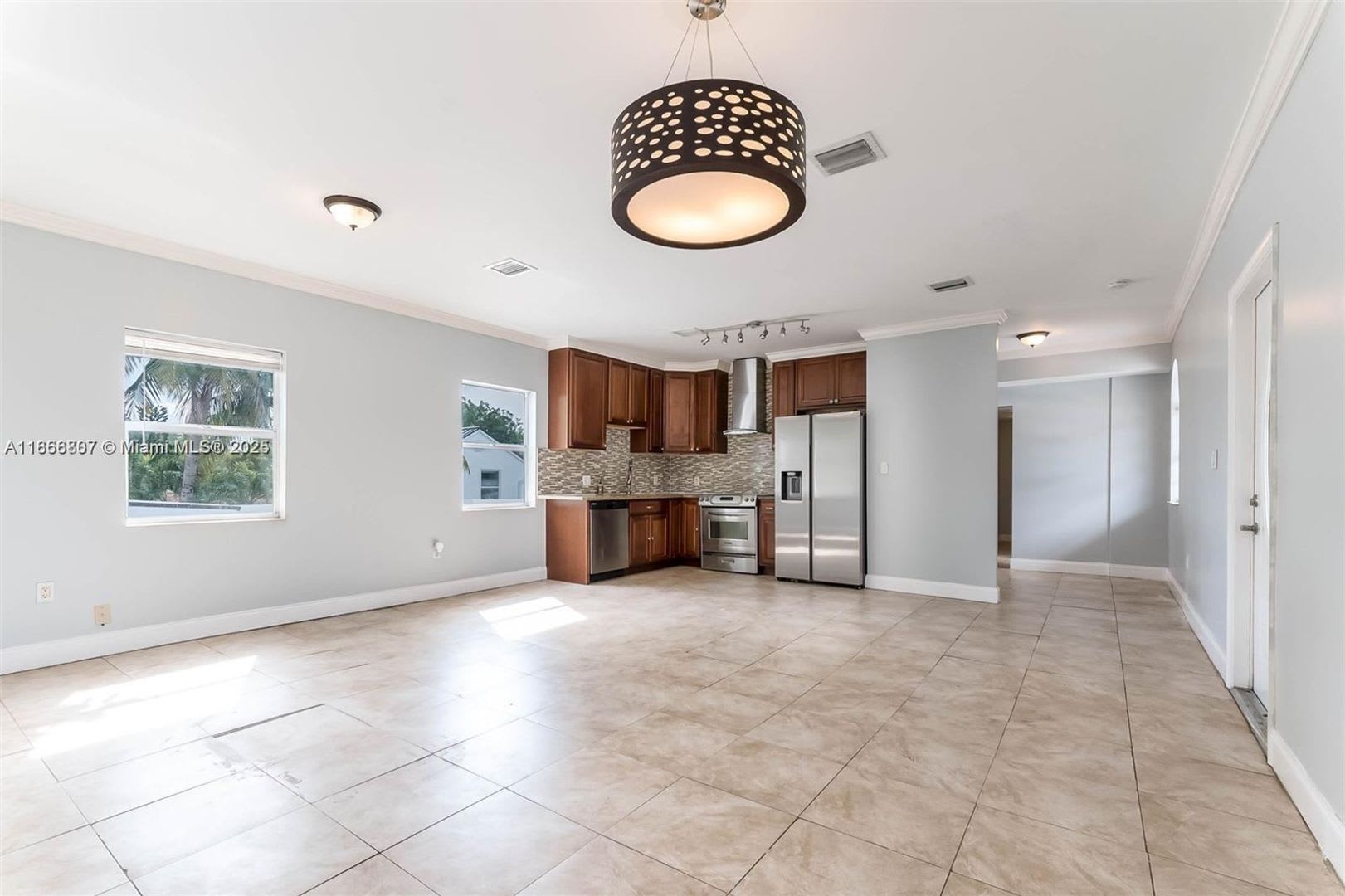 1695 SW 11th Street 203, Miami, FL 33135 – photo 3