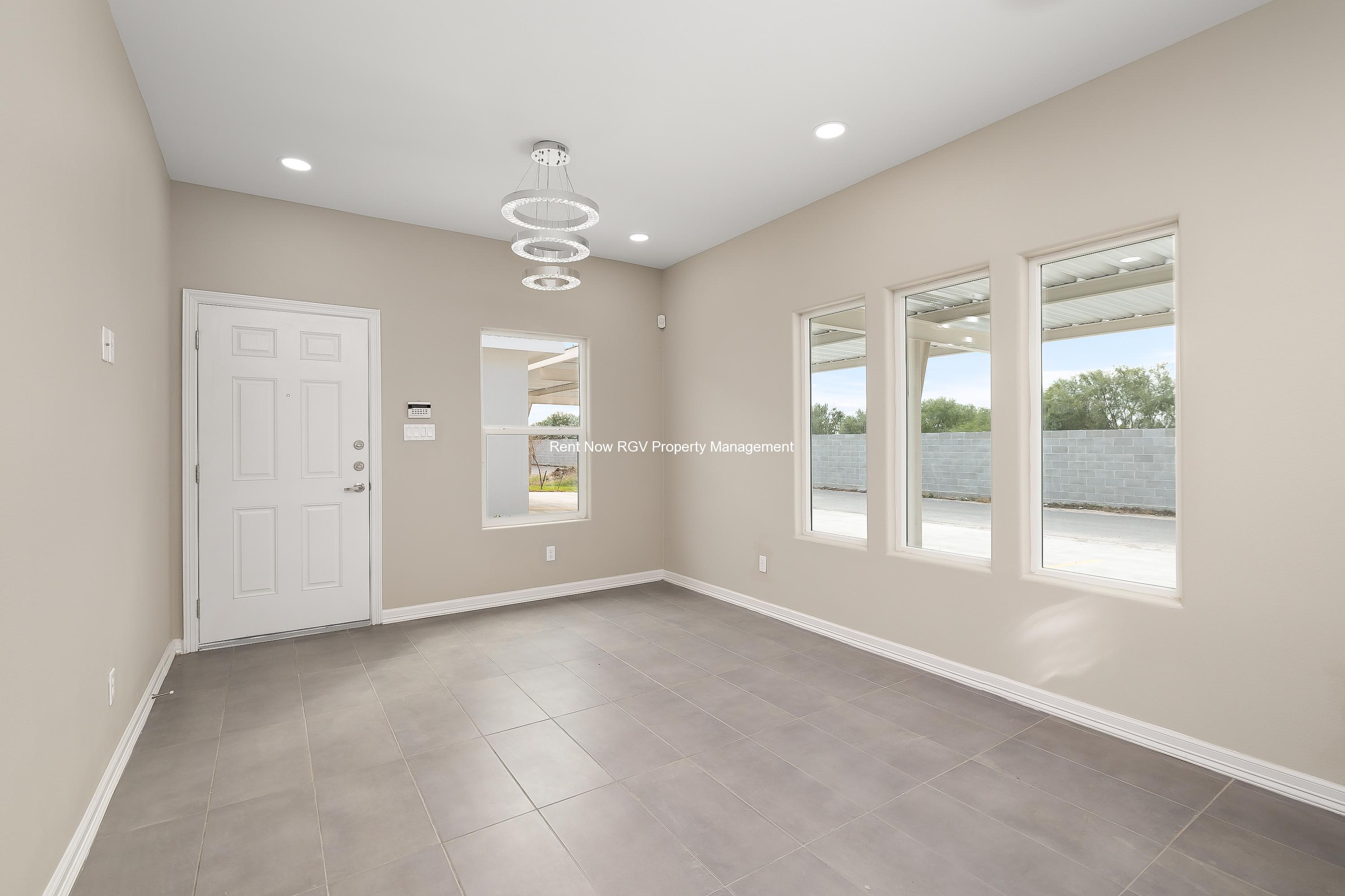 11007 N 36th Ln – photo 4