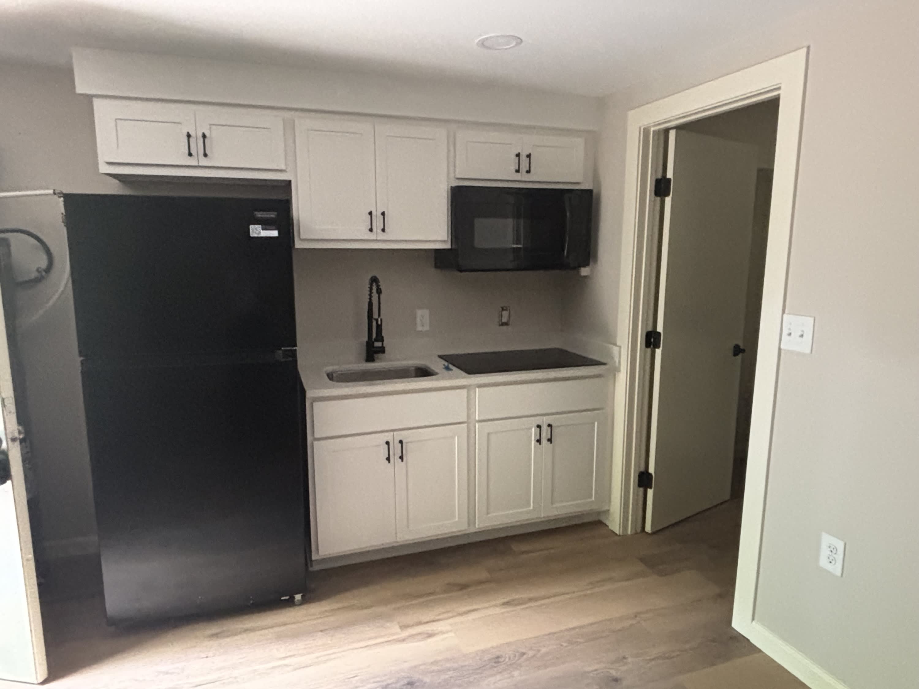 911 Fiske Street C – photo 4