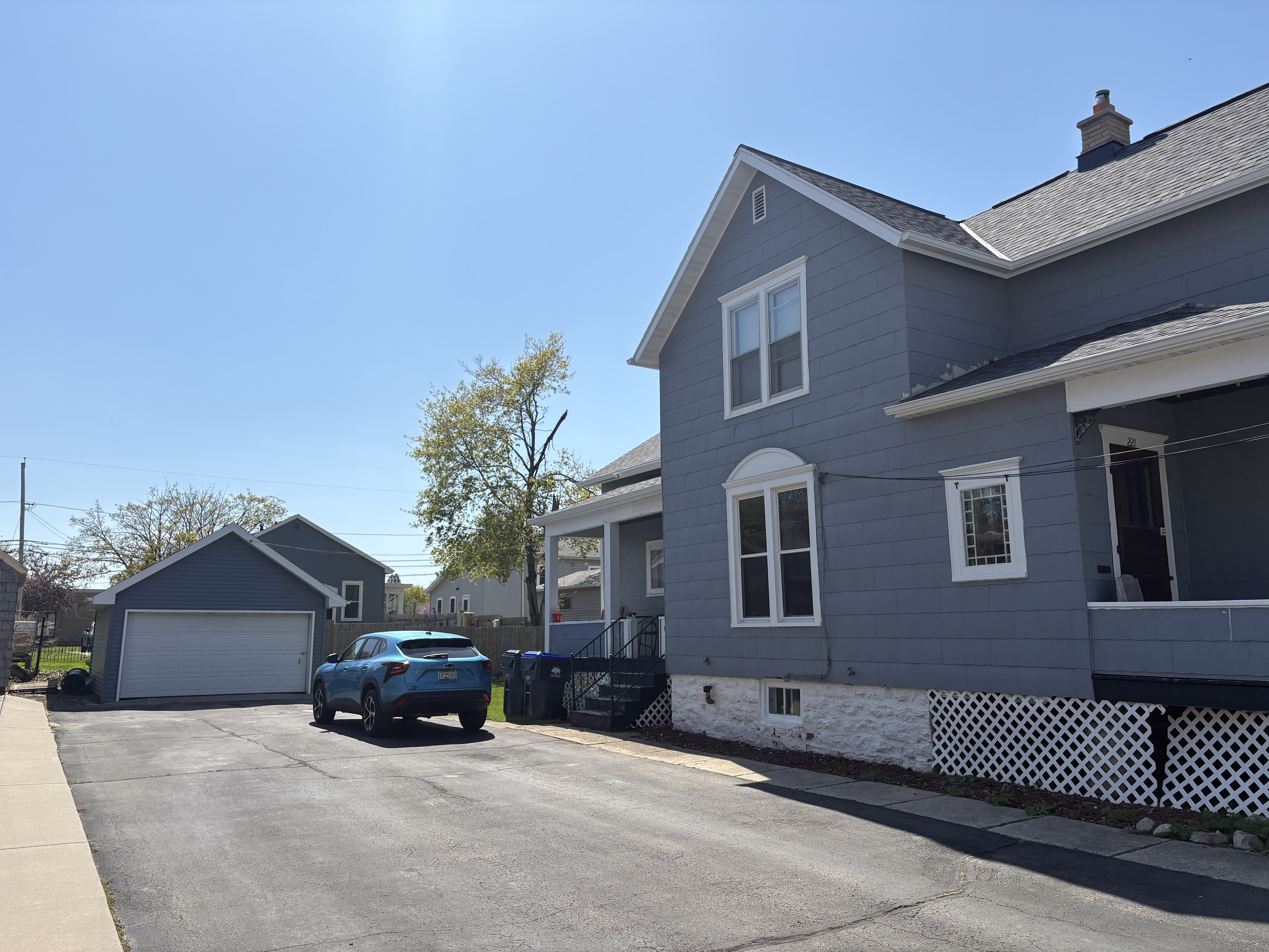 221 1/2 East Doty Avenue – photo 2