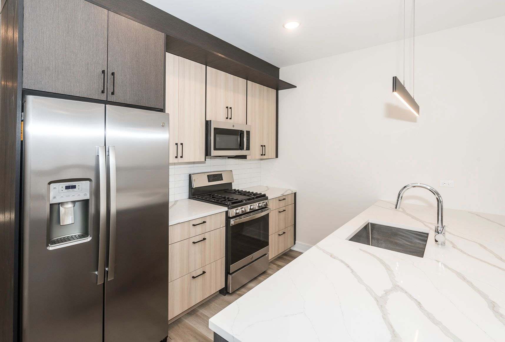 3762 S Indiana Ave Unit 3 – photo 5