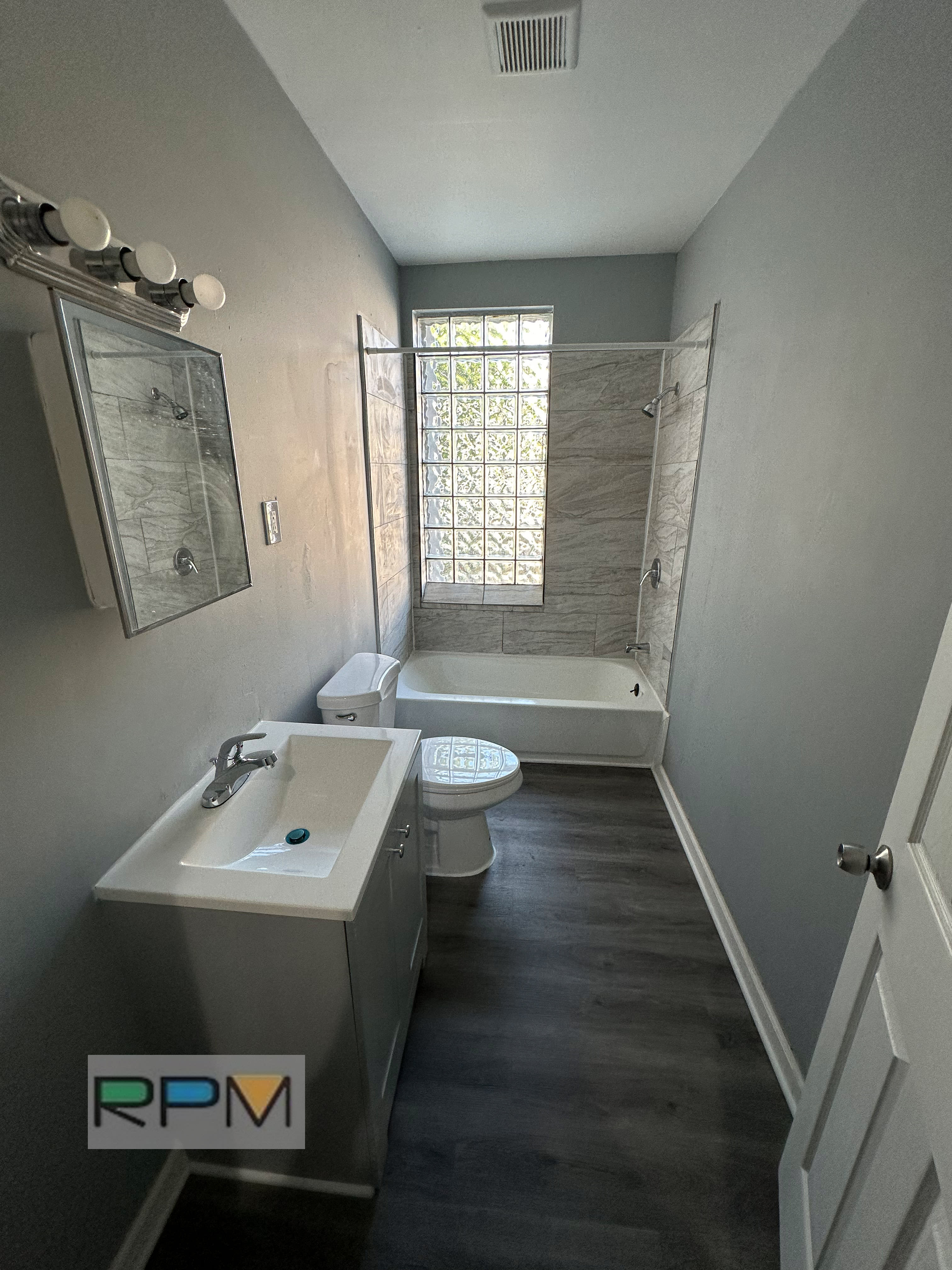 438 N Lakewood Ave – photo 5