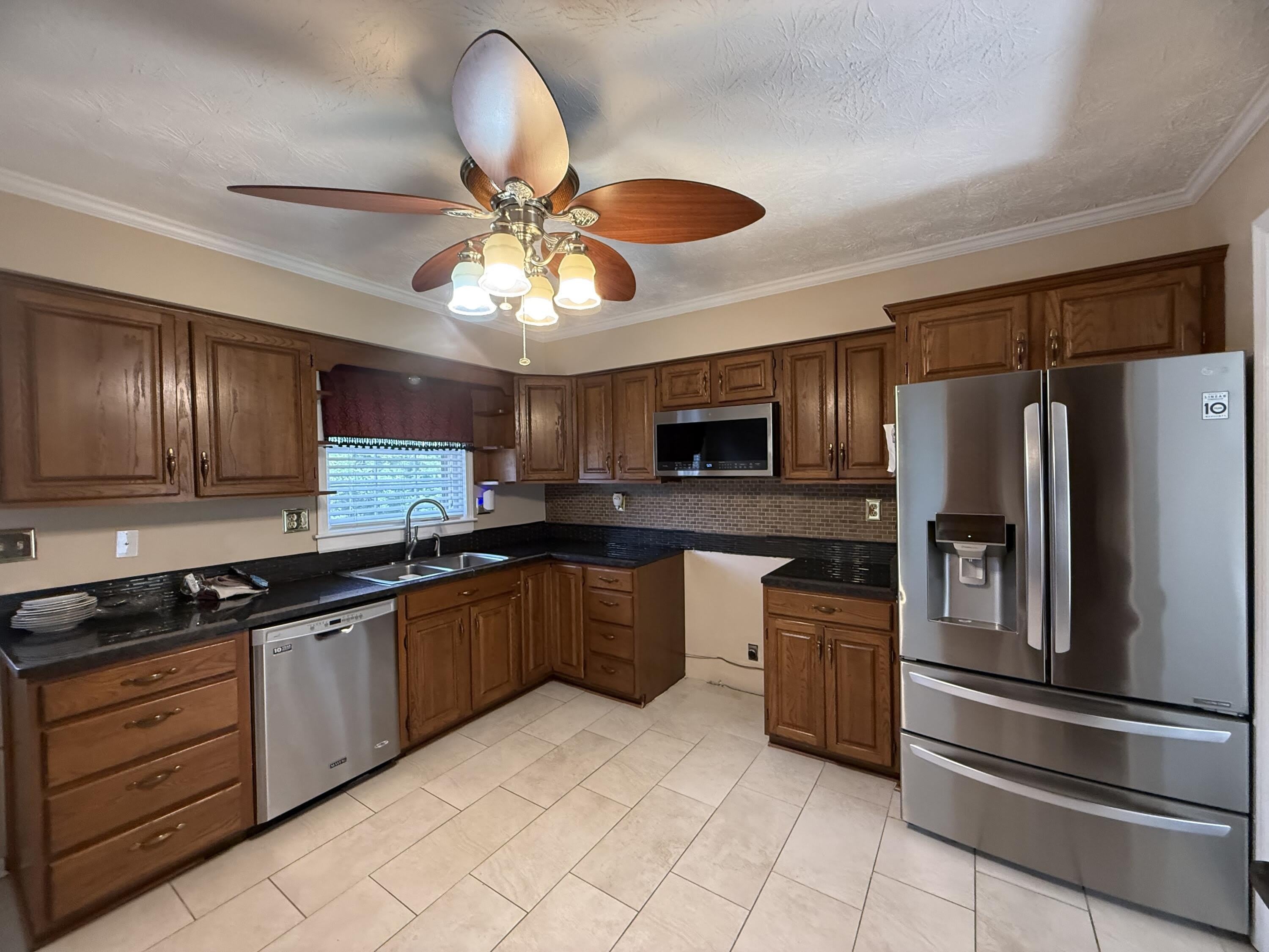 3924 Gladman Way – photo 3