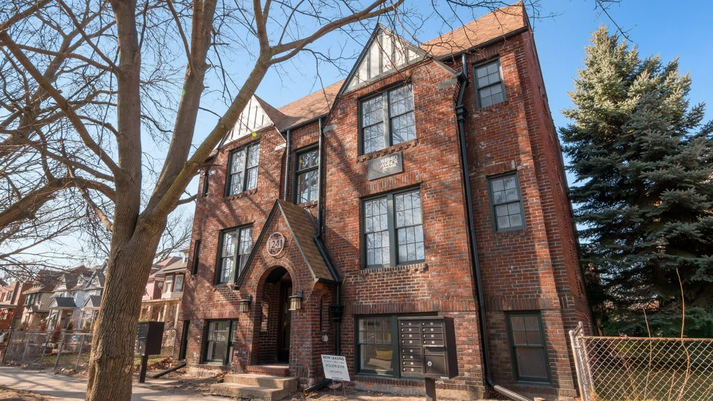 Lovely Westside Home – photo 1