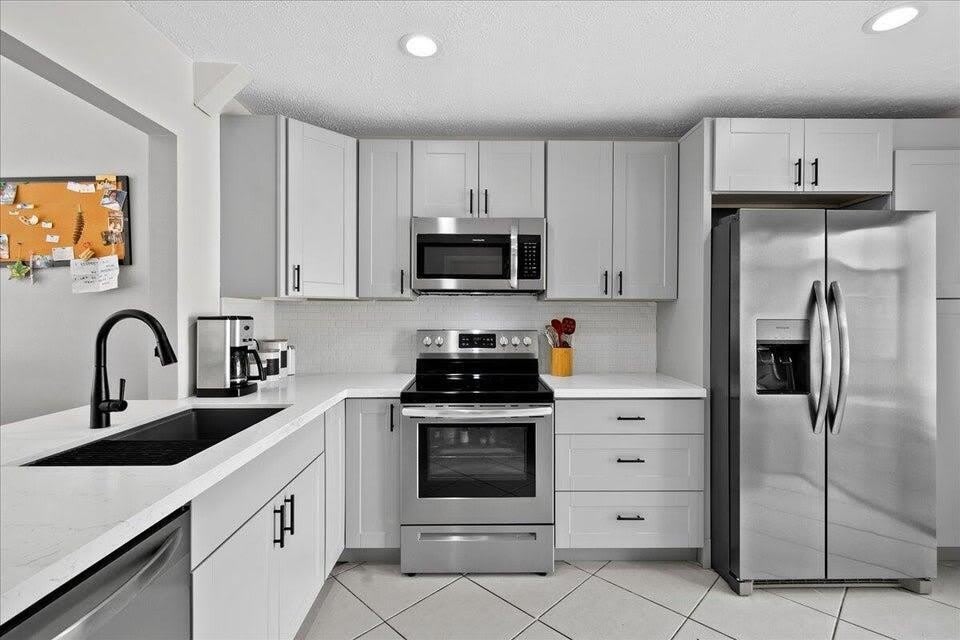 12875 Spinnaker Lane – photo 2