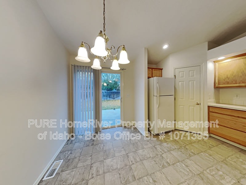1904 W Havenwood Ave – photo 4