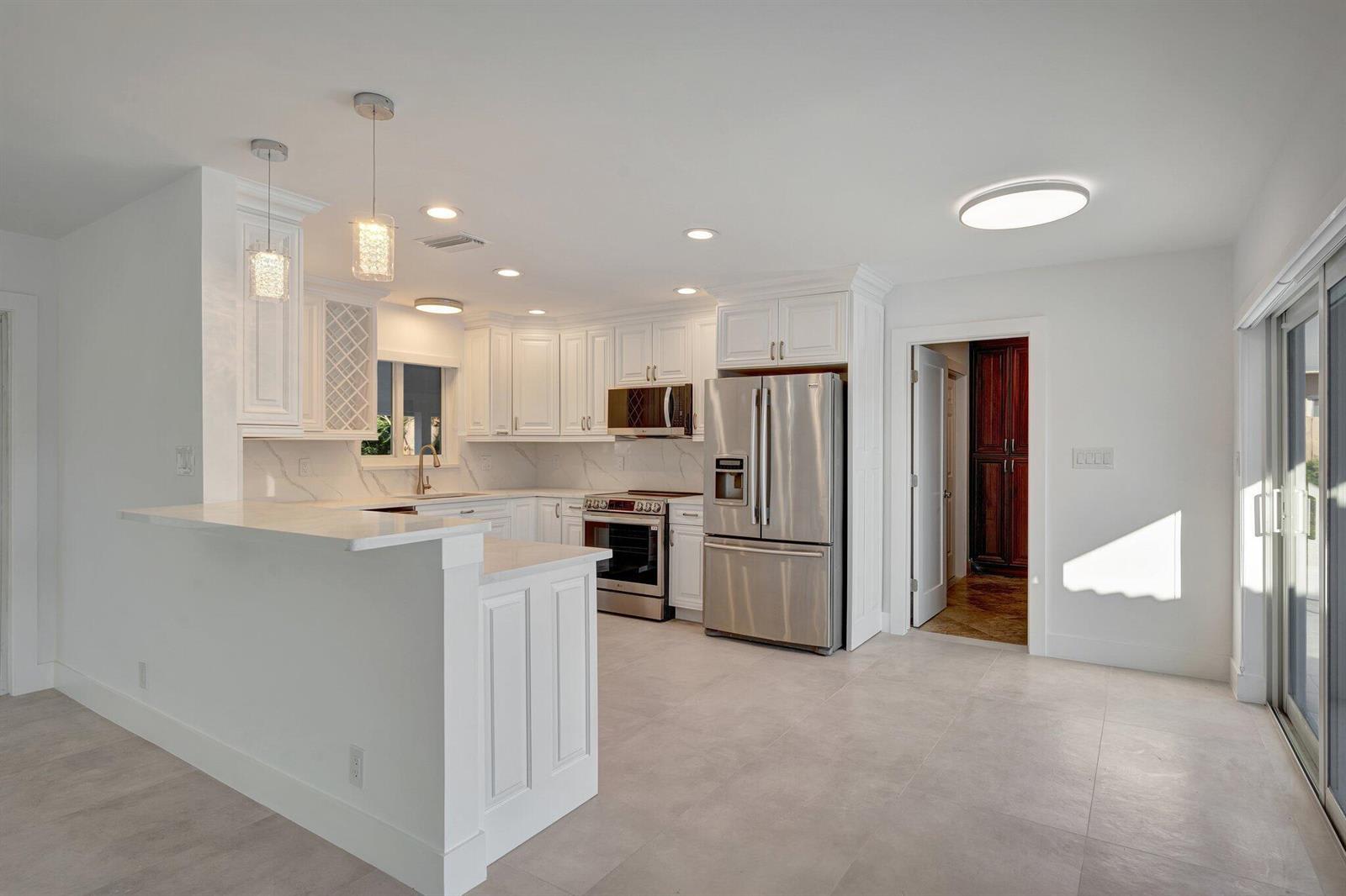 1478 Northeast 57th Court – photo 5