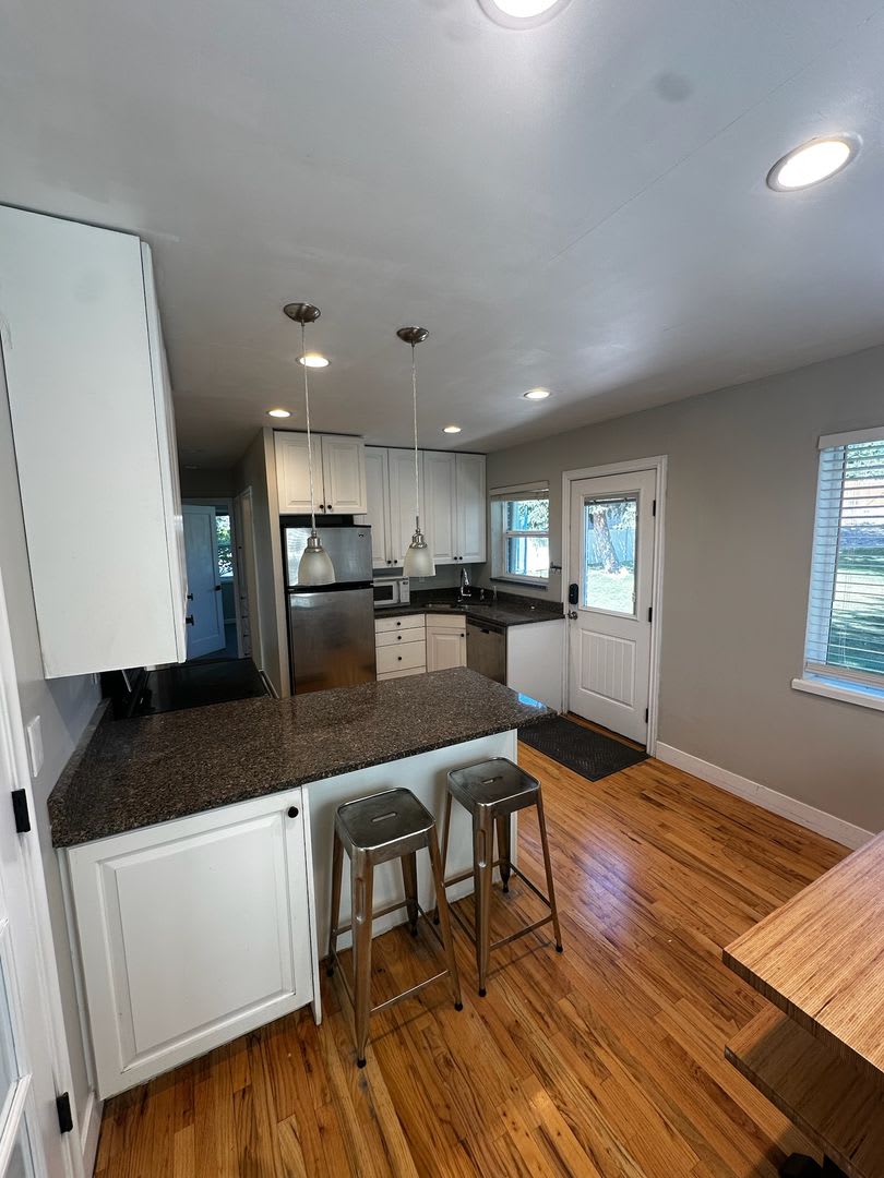 Beautiful 4 Bedroom Home In Millcreek Available Now – photo 3