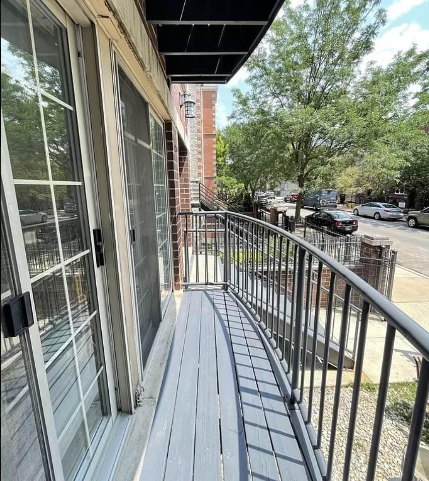 1450 West Walton Street – photo 2