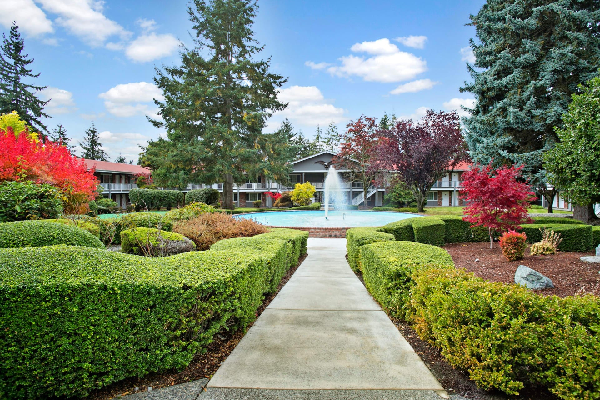 Colonial Square – photo 2