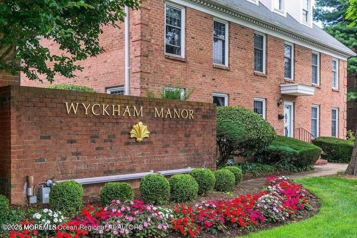 51 Wyckham Road – photo 1