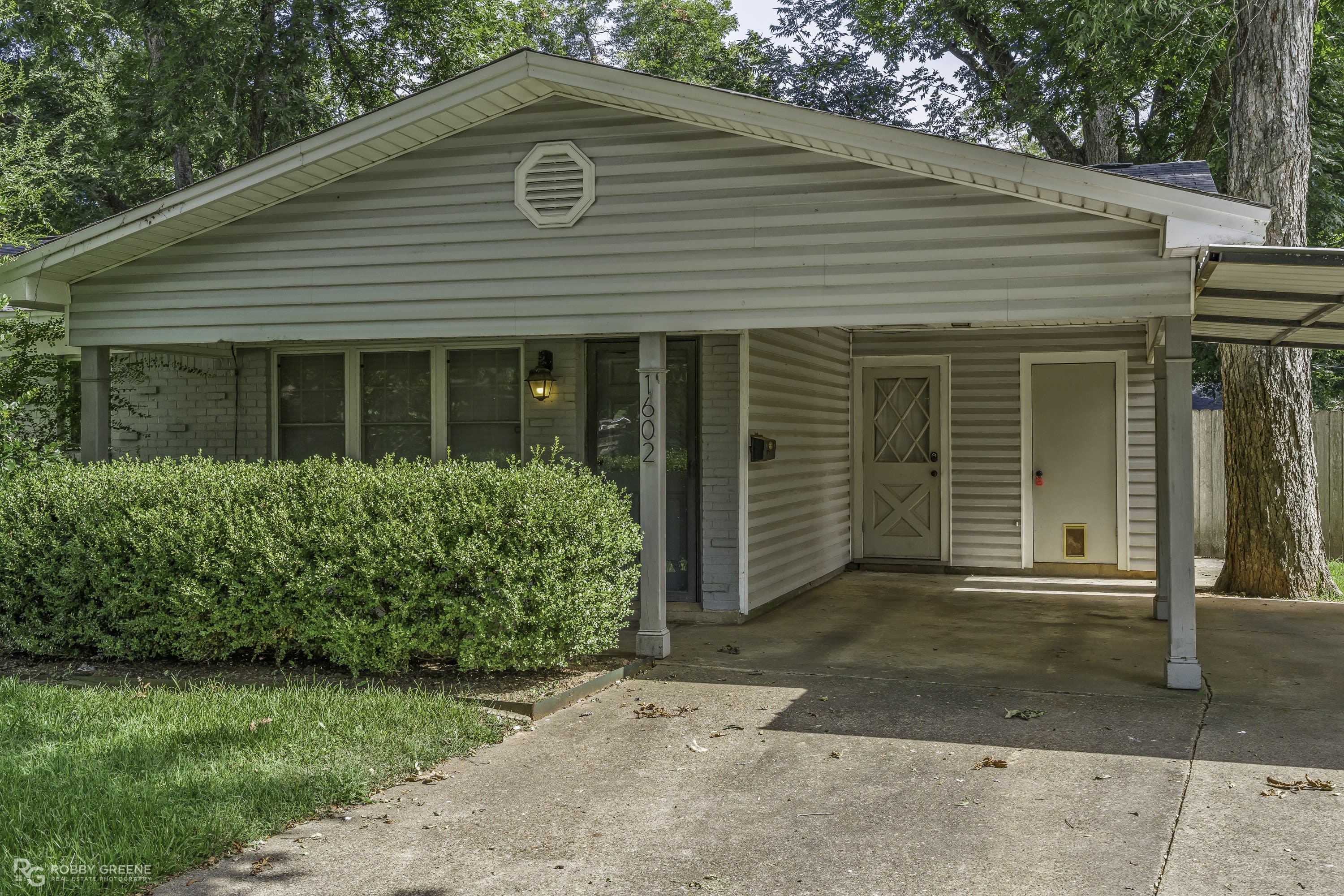 1602 San Saba Street – photo 2