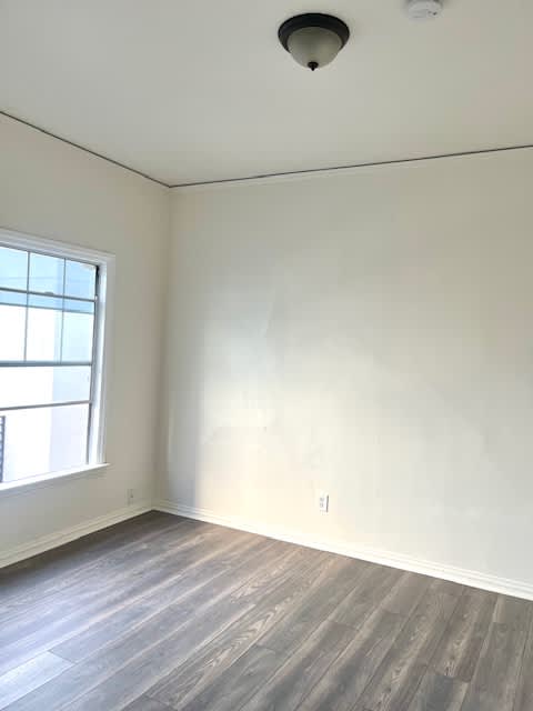 2329 Crenshaw Blvd – photo 5