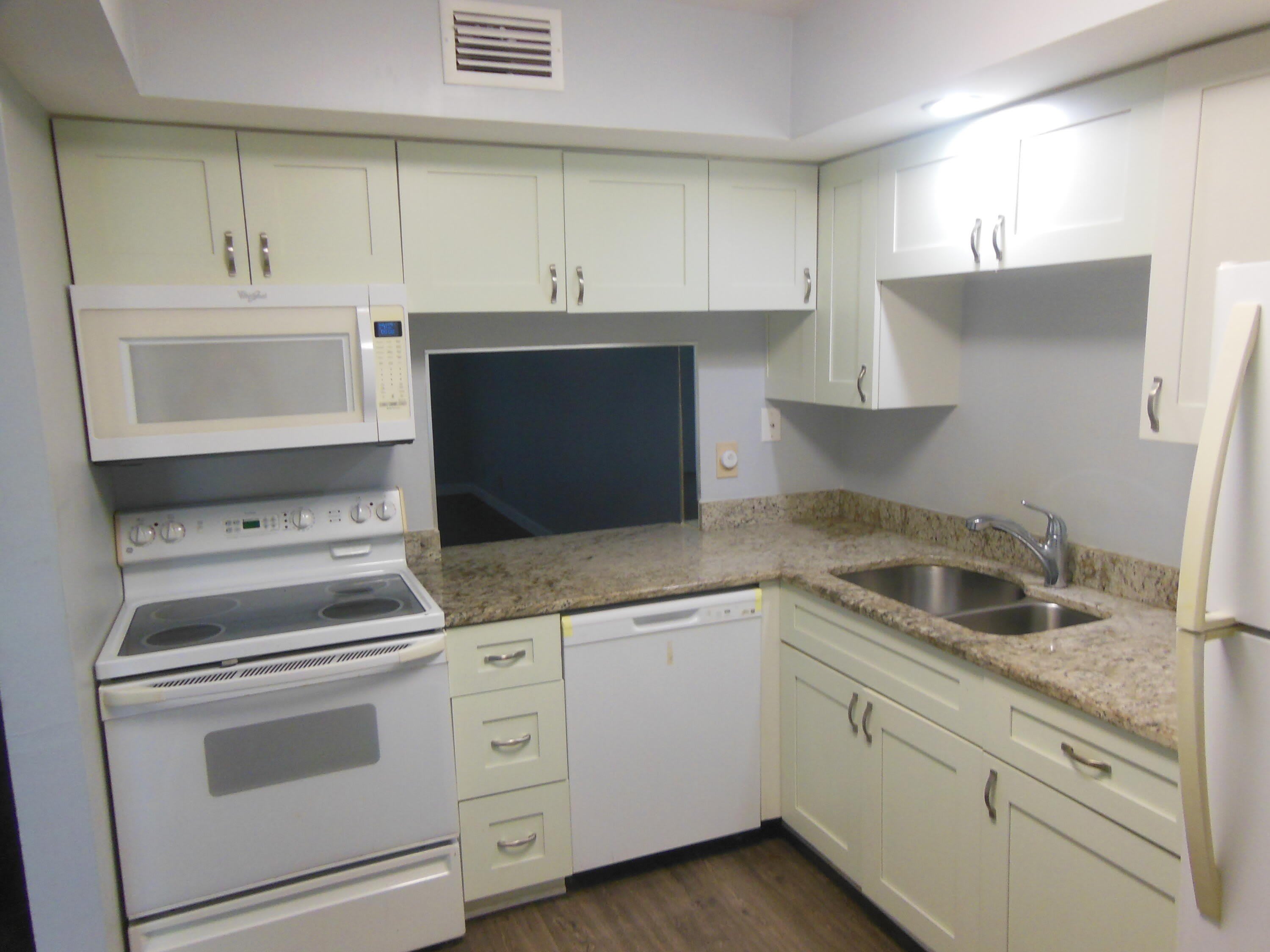 105 Lake Helen Drive – photo 4