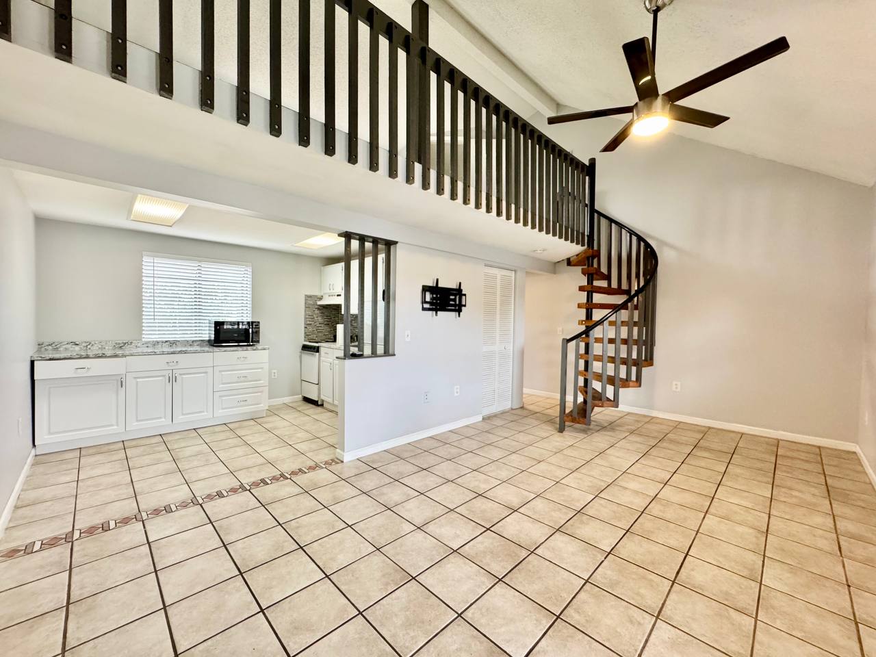 2166 Bradford St Apt 125 – photo 2