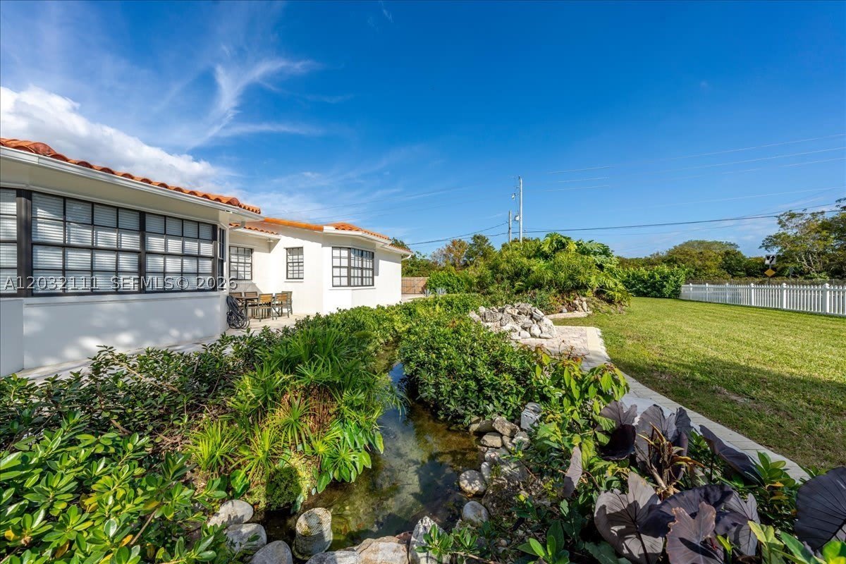 7705 SW 66th St – photo 5