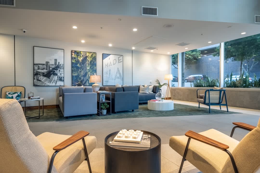 1111 Wilshire – photo 4