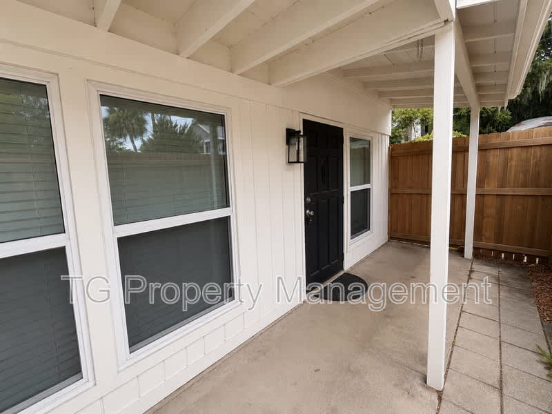 111 Cedar St – photo 4
