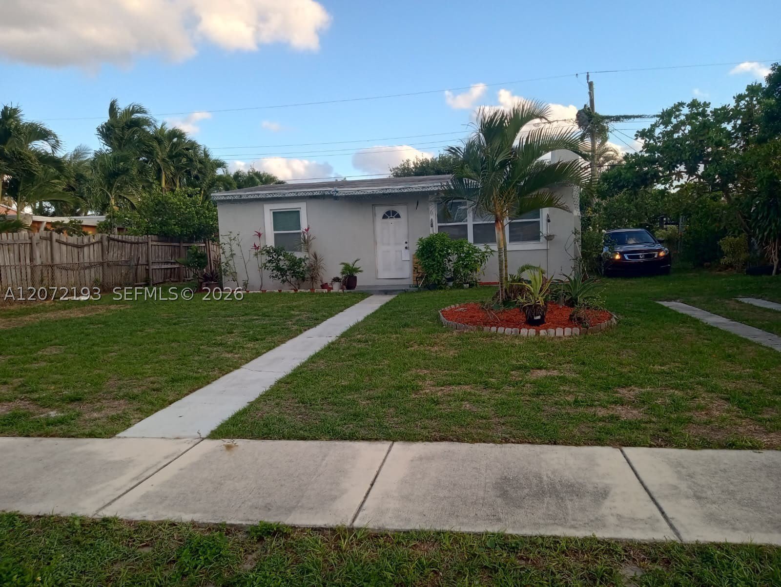 508 W Beech Rd – photo 3
