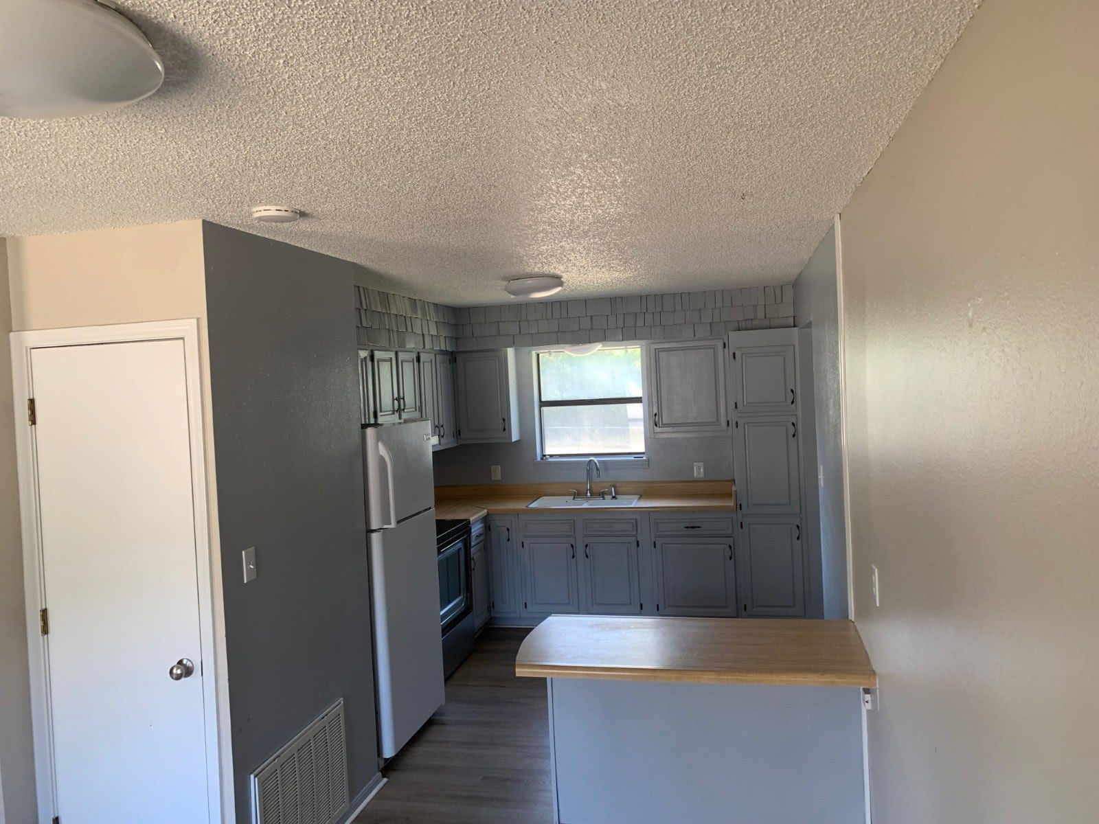 2122 W Austin – photo 4
