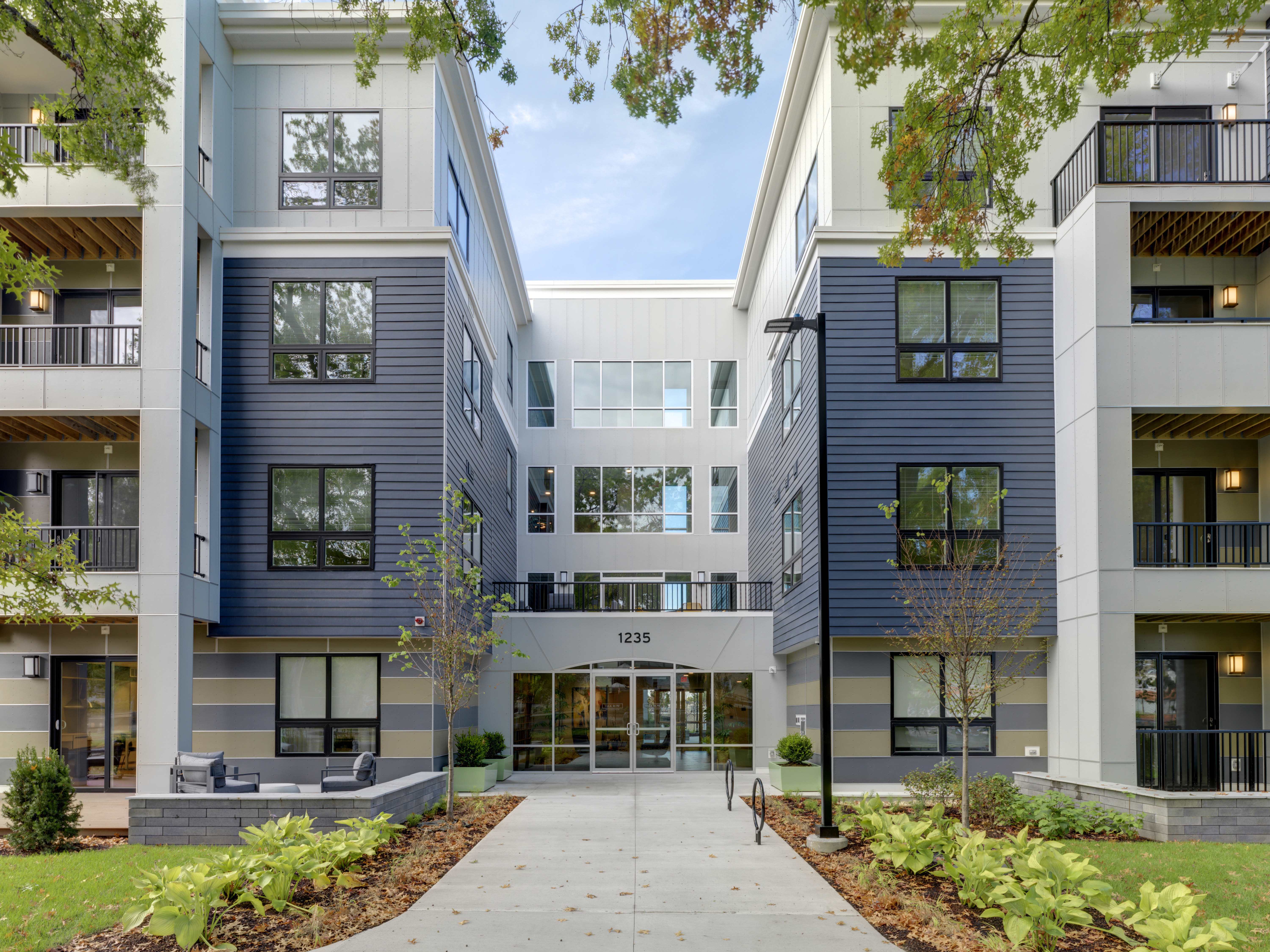 Oak Row – photo 3