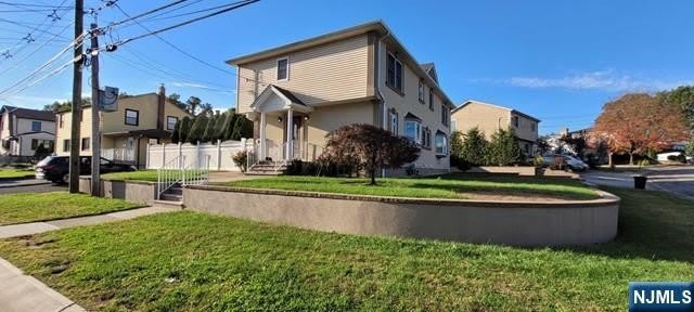 2 Roth Street – photo 2