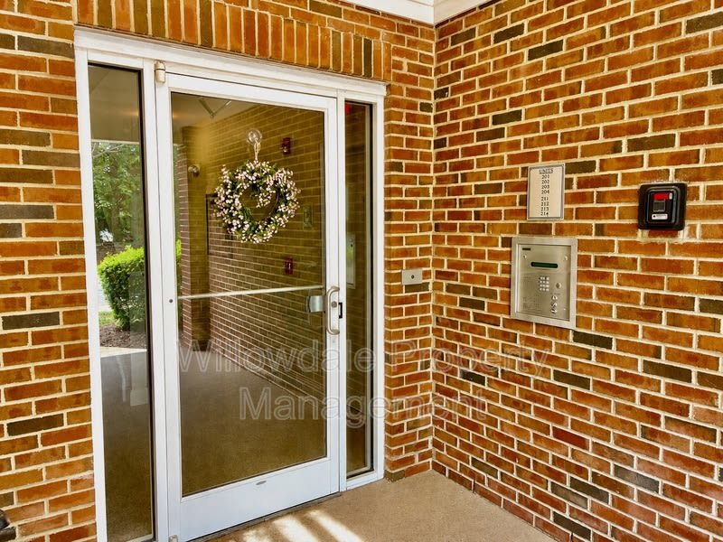 204 Savannah ridge rd – photo 2