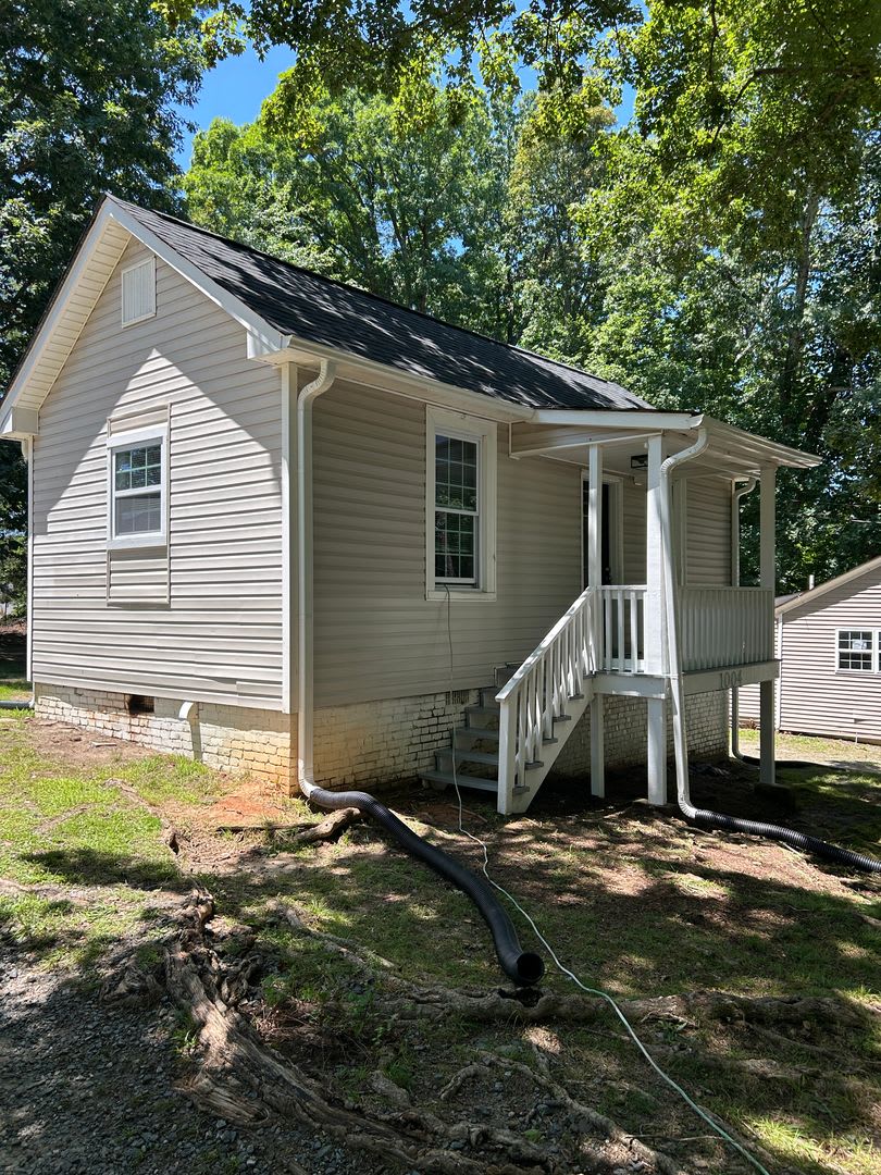 1004 CAYUGA STREET – photo 2