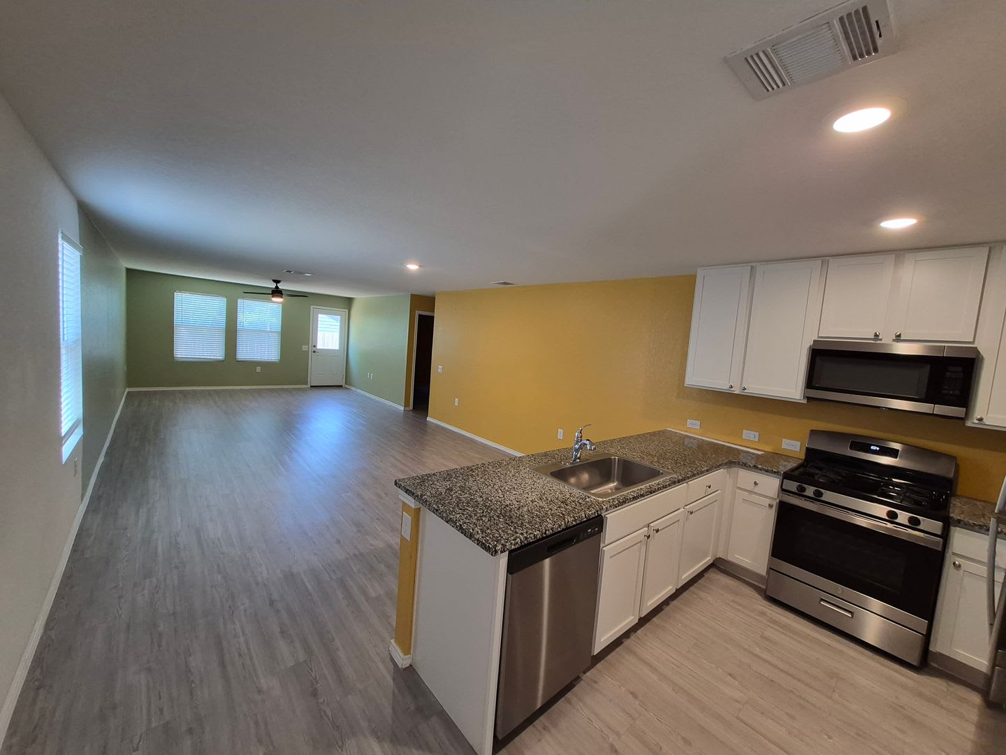 VIDA Southside Community -Spacious 4-Bedroom Home – photo 3