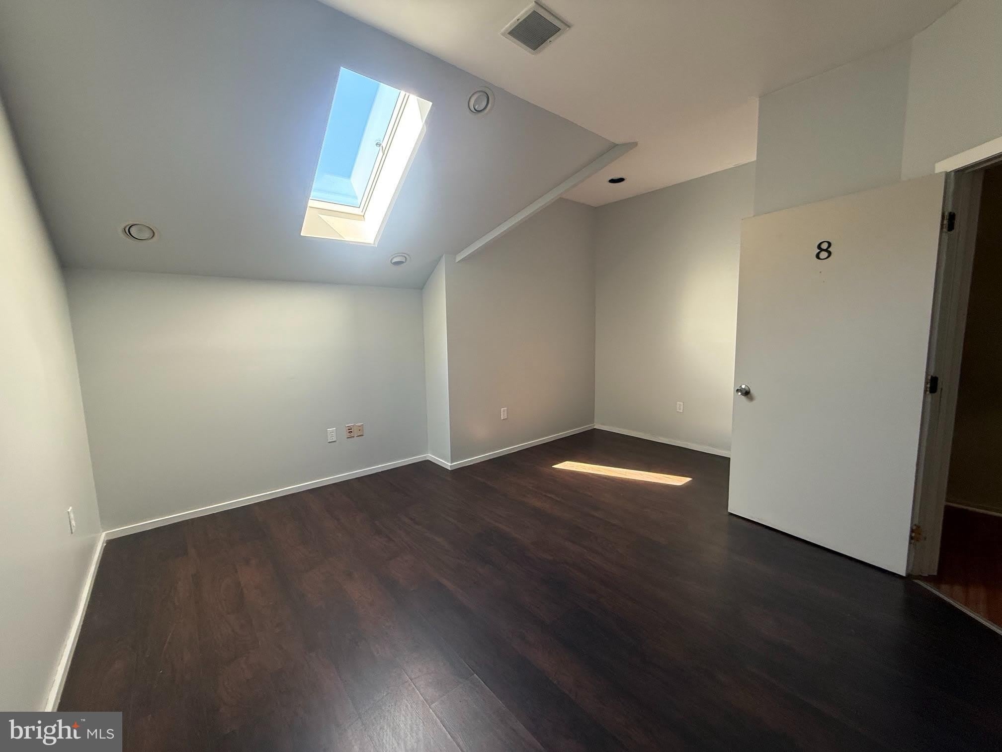 2581 E CHESTNUT Avenue – photo 3