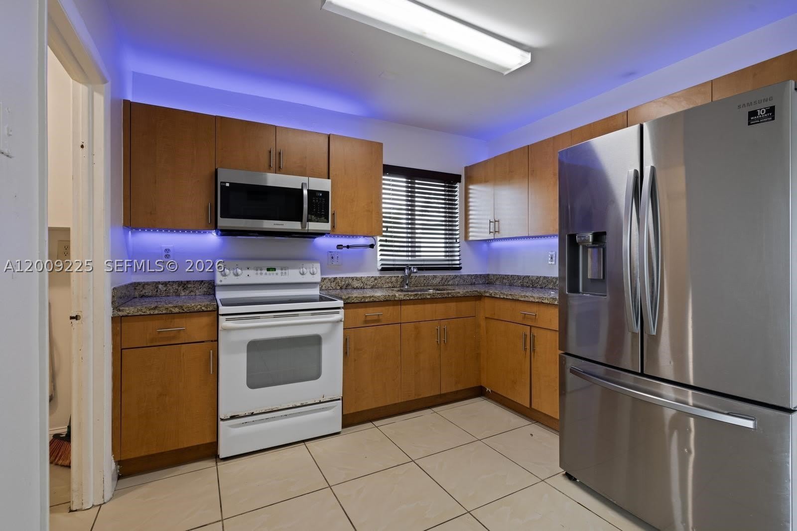19701 SW 103rd Ct – photo 4