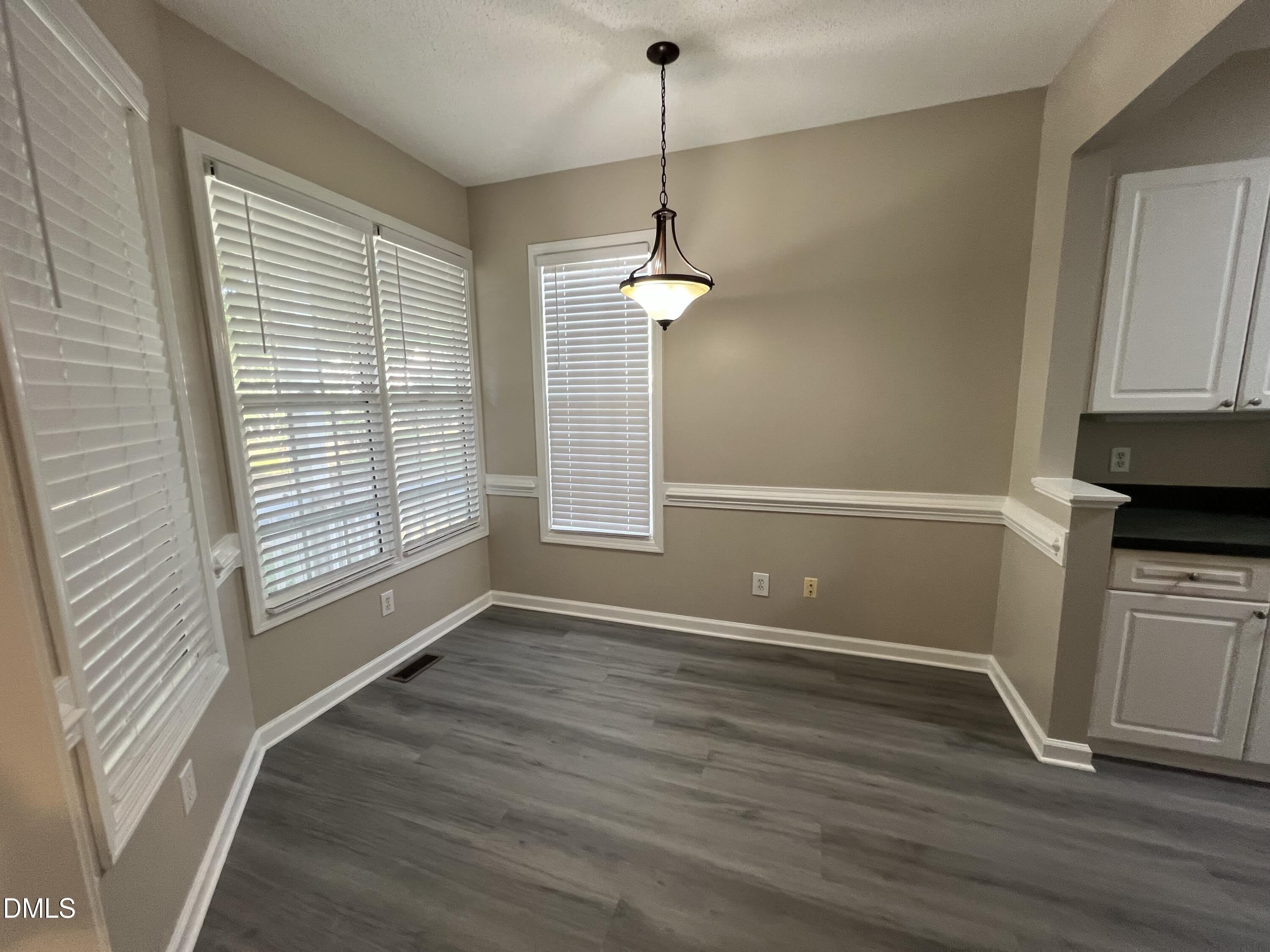 7706 Astoria Place – photo 4