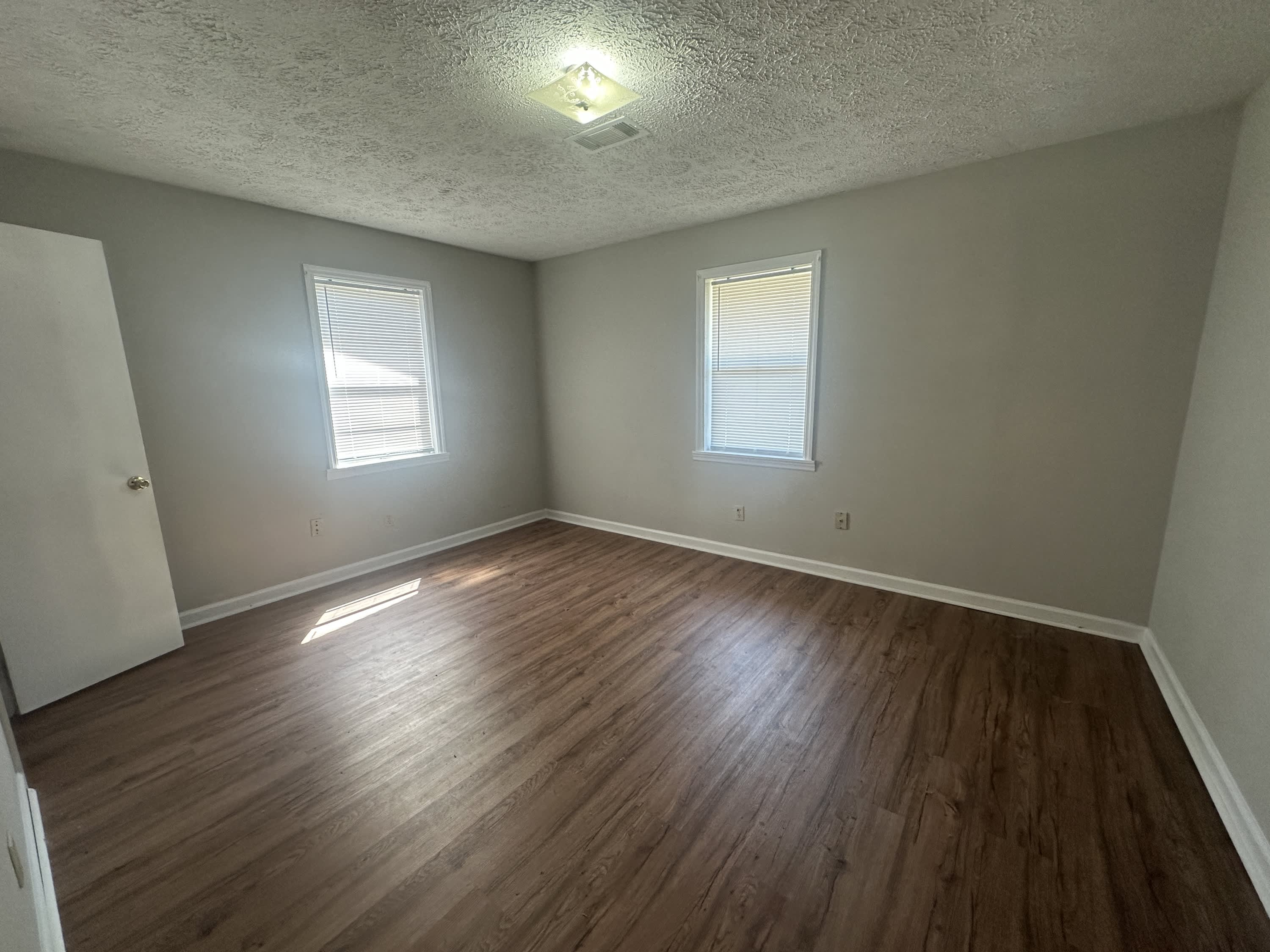 1021 West Hancock Street – photo 5