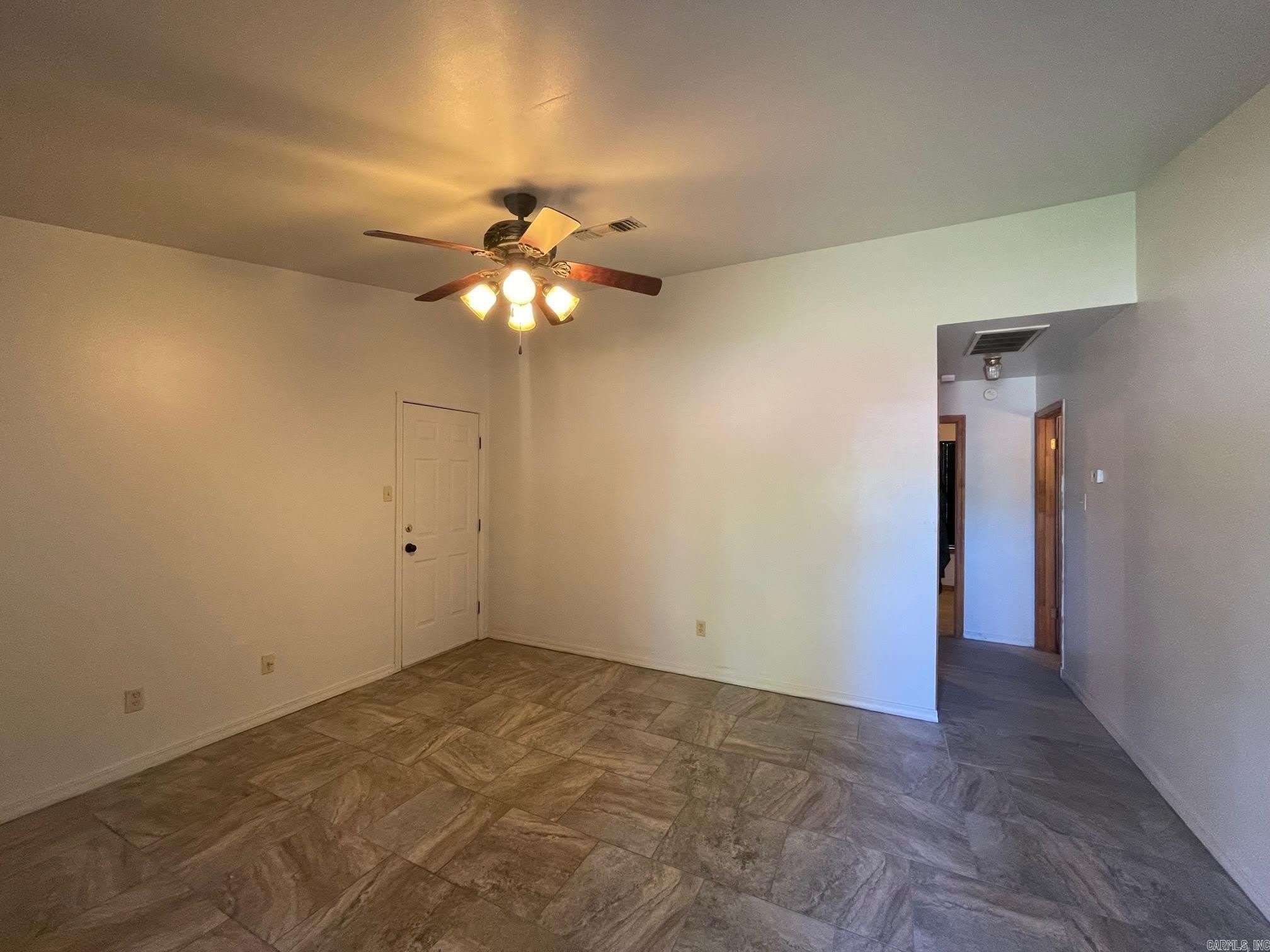 11603 Warren – photo 4