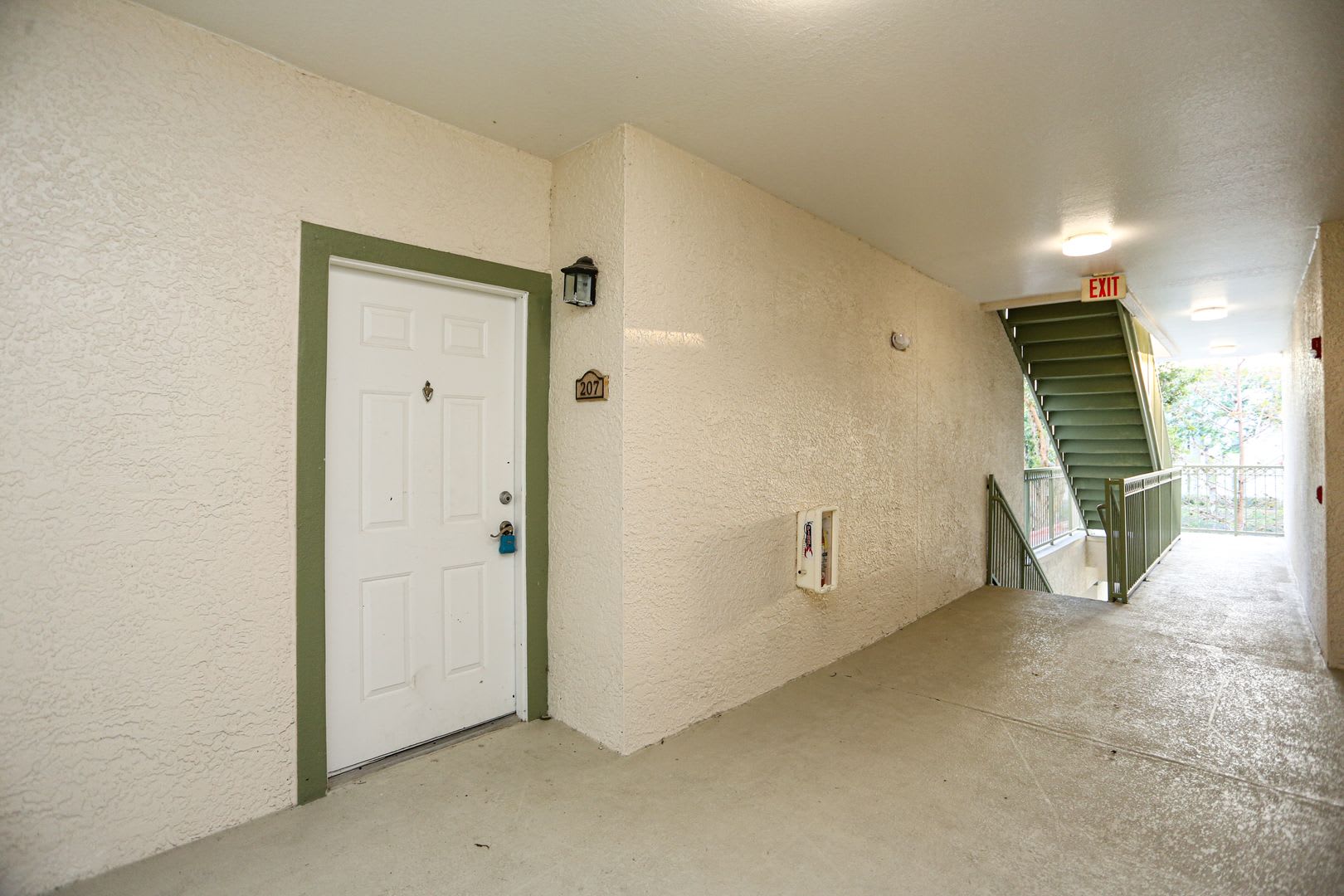 The Tides At Pelican Landing Great Location Walk To Coconut Point 2 2 Condo Unfurnished Annual – photo 5
