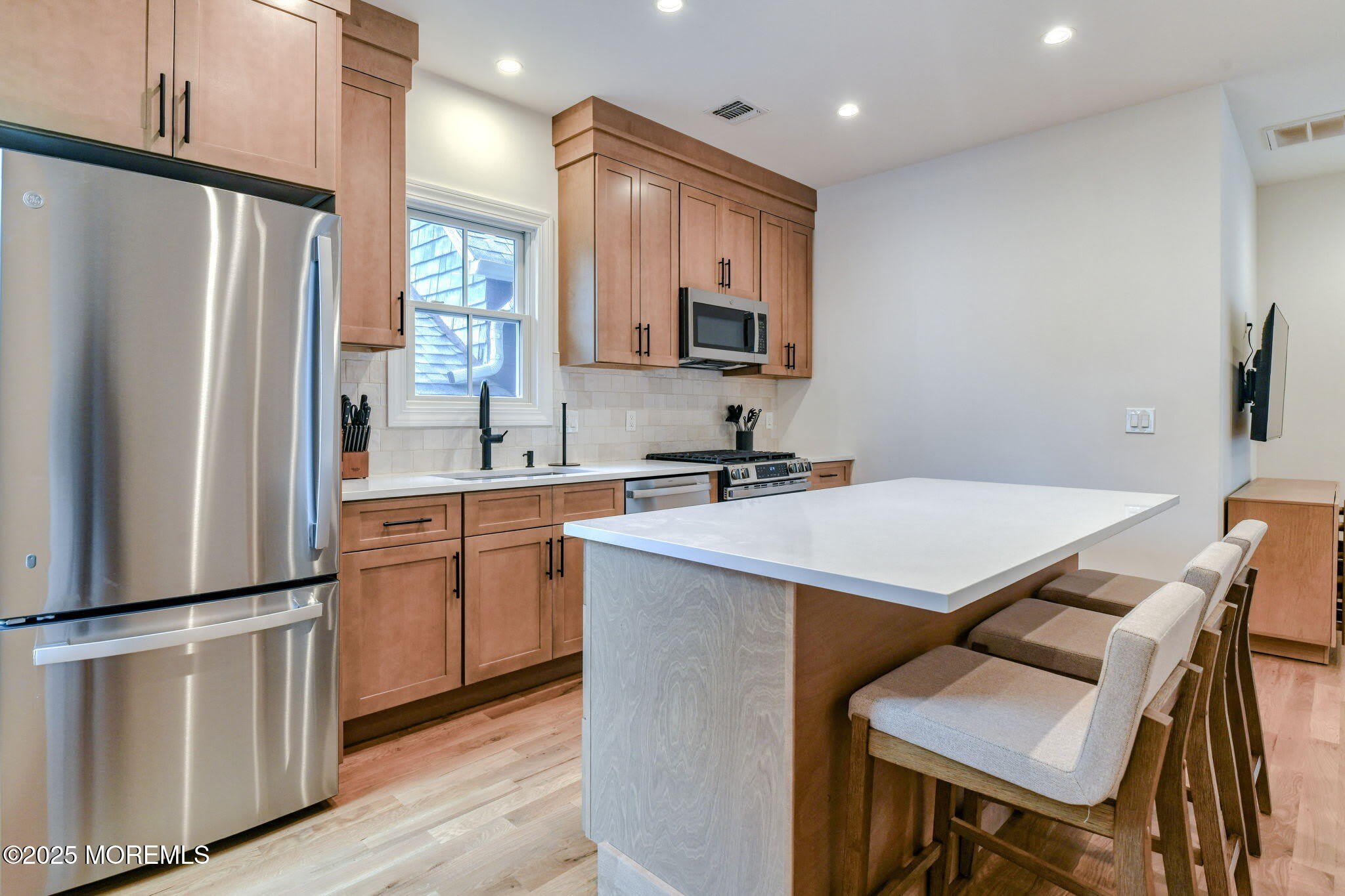 22 Atlantic Avenue – photo 5