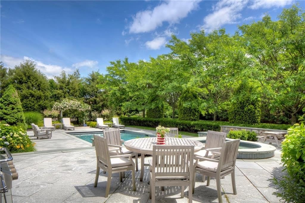 271 Carnegie Harbor Drive – photo 1
