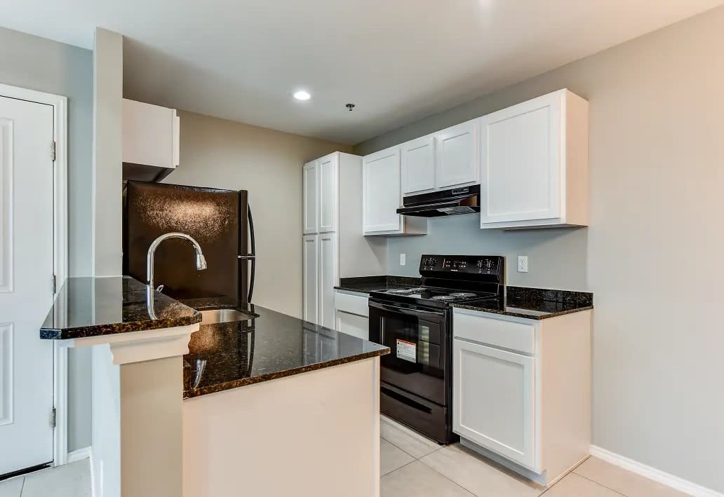 1205 N Mile 1 E 806 – photo 4