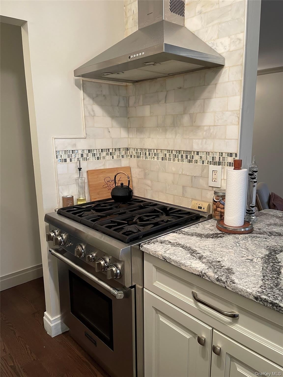 4 Consulate Drive – photo 4