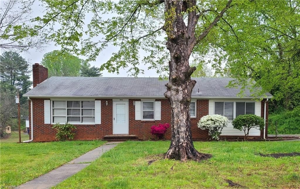 1806 South Hill Avenue – photo 1