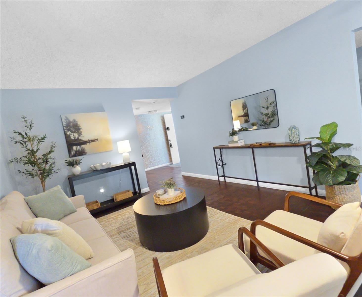 553 FAIRWAYS Circle – photo 3