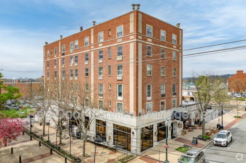 123 N Broad Street – photo 2