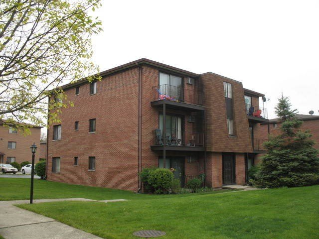 709 W 65TH Street – photo 1