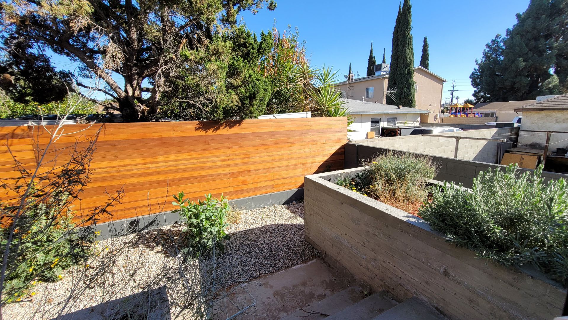 6034 Craner Ave – photo 5