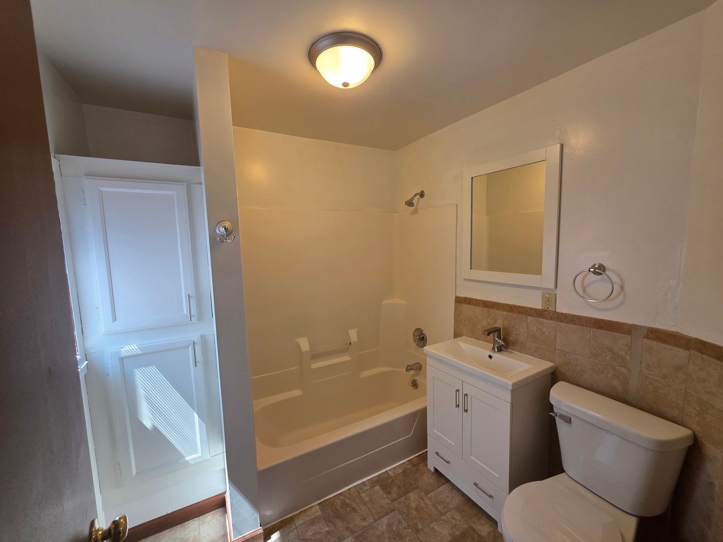 616 N State Street – photo 4