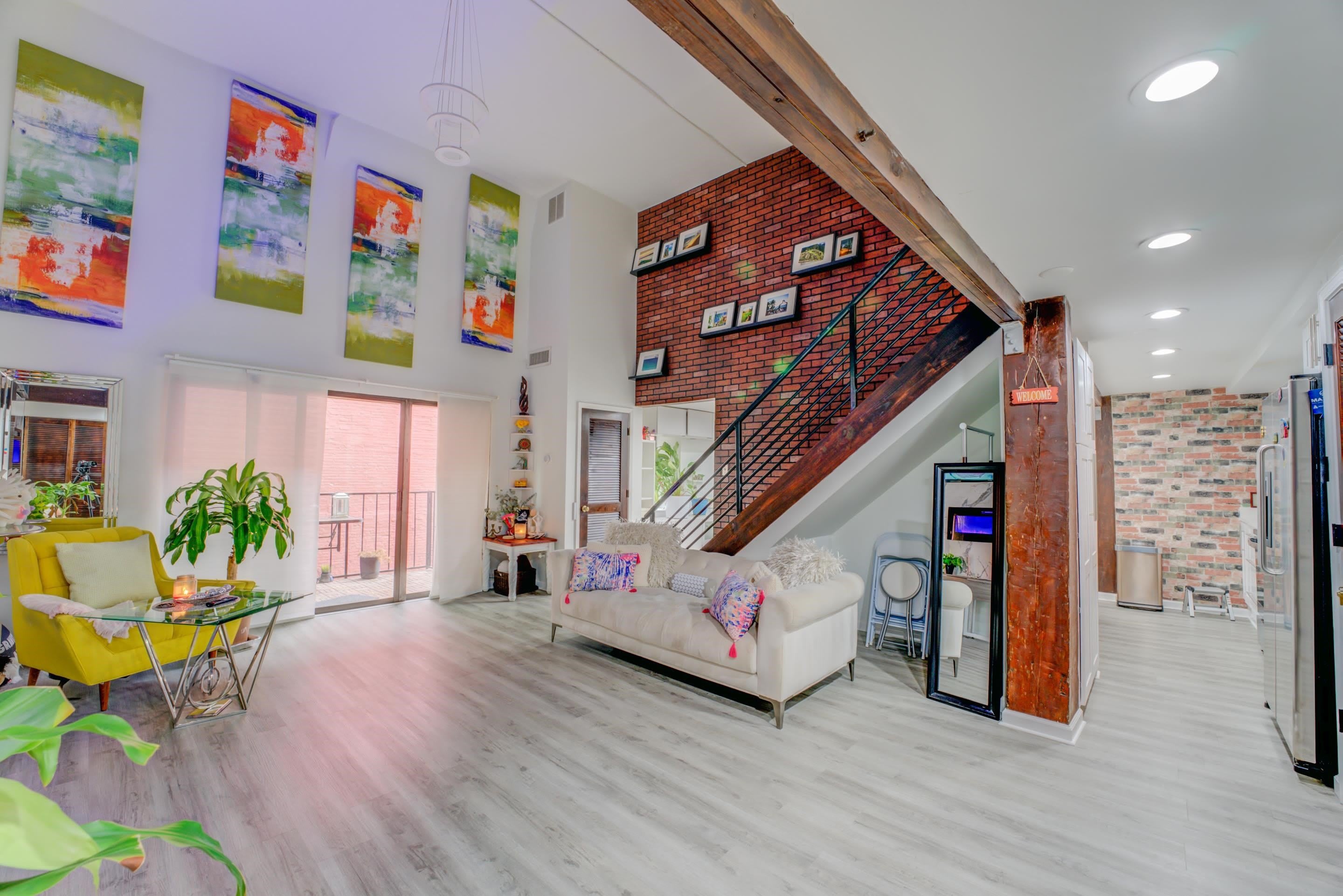 107 S FRONT St – photo 4