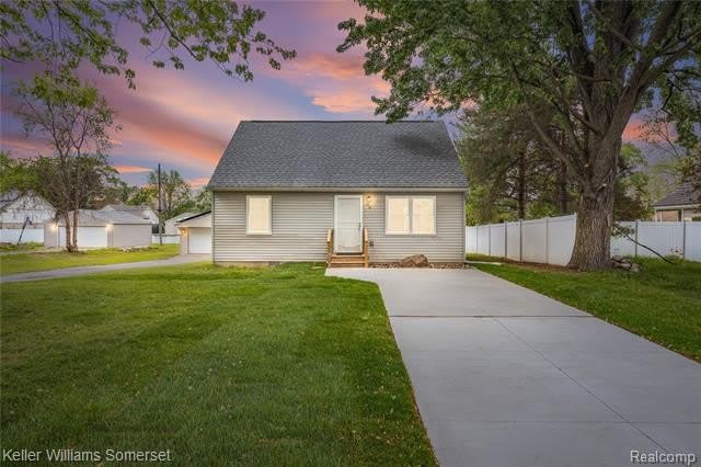 90 Tacoma Drive – photo 1