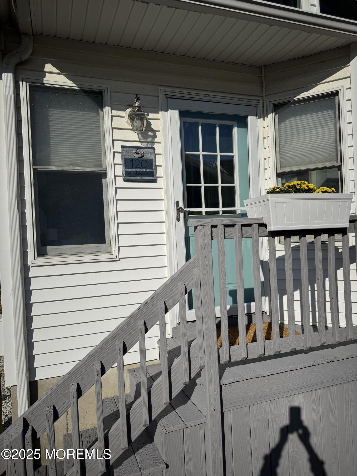 120 W Chadwick Way – photo 2