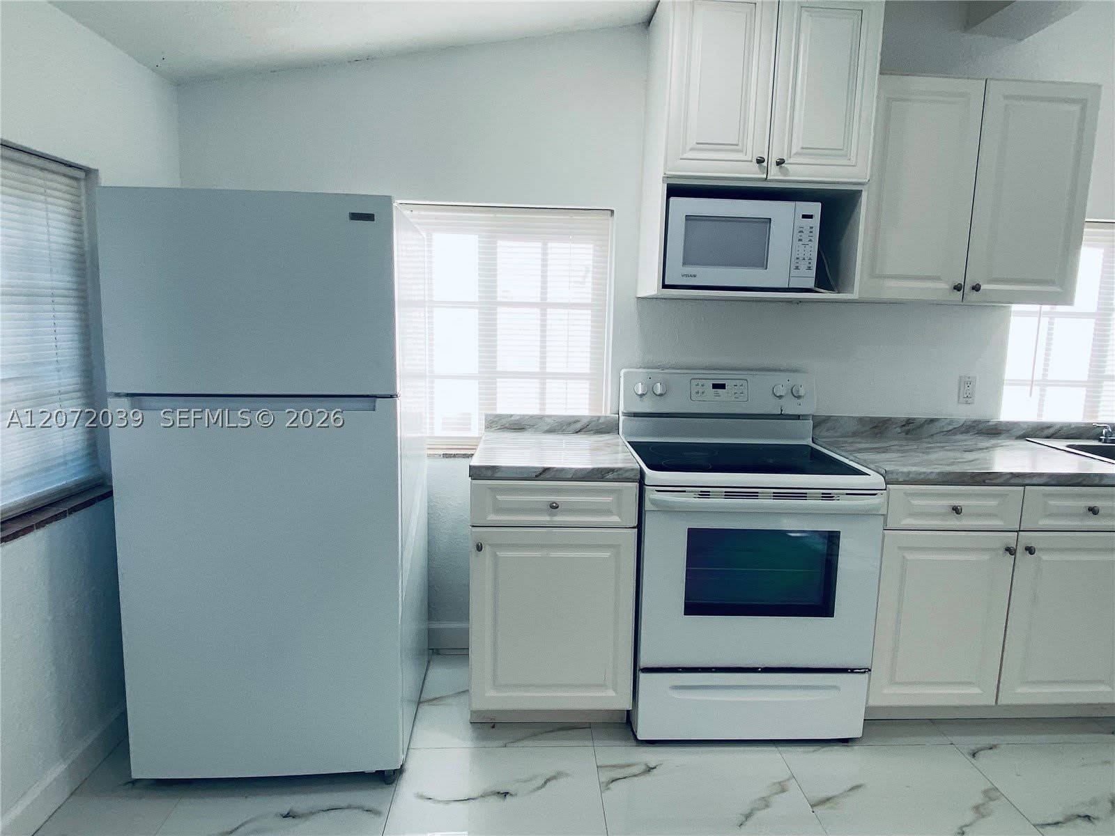 3100 NW 86th St – photo 2
